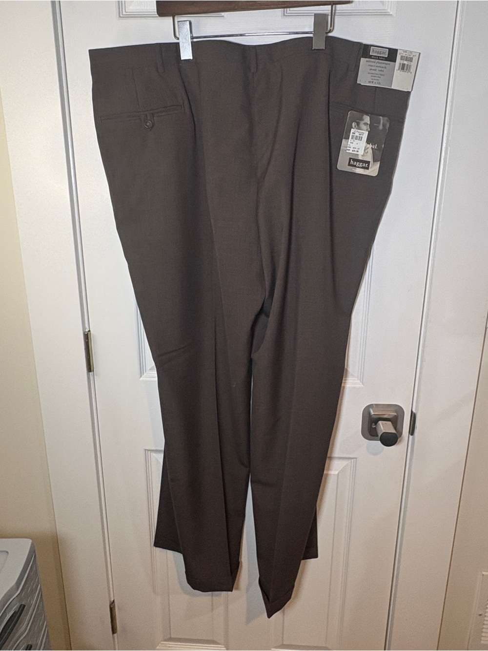 Haggar Black Label Ashford Plainweave Dress Pants 48x32 Brown Pleated